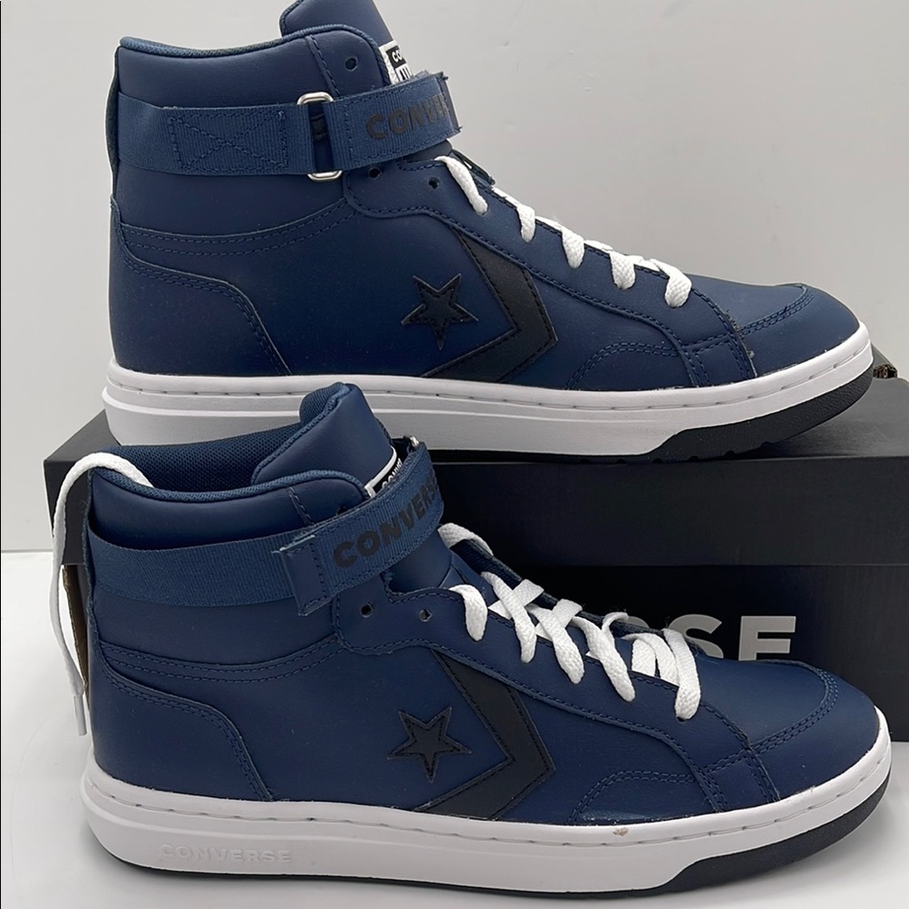 Converse Men’s Navy High-Top Sneakers A06626C
PRO BLAZE V2 MID
NAVY/BLACK/WHITE